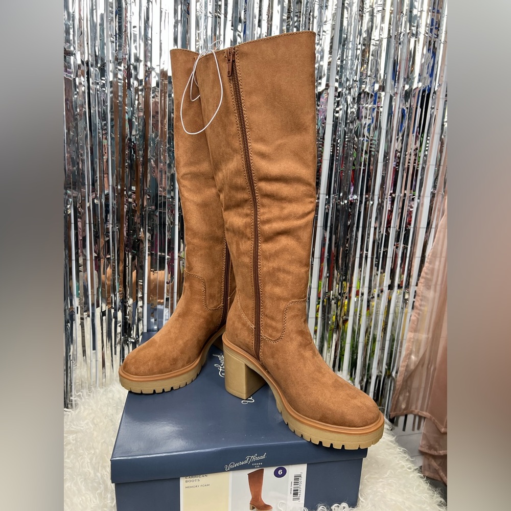 Universal Thread Faux Suede Carrigan Boots With Memory Foam - Size 6 - NIB/NWT